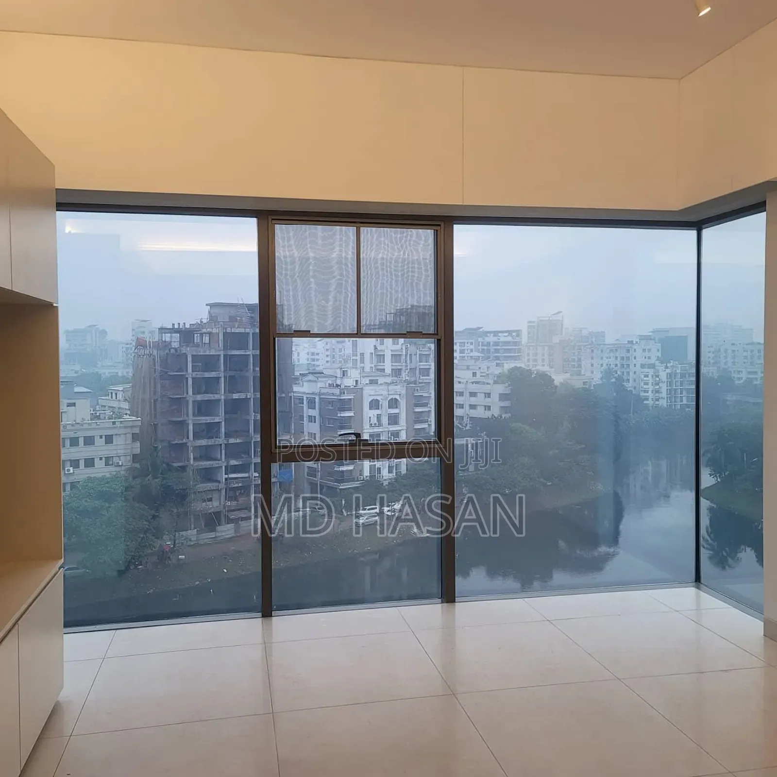 4bdrm Apartment in Semi Furnished for rent