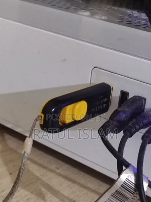 16 Gb Adata Pendrive