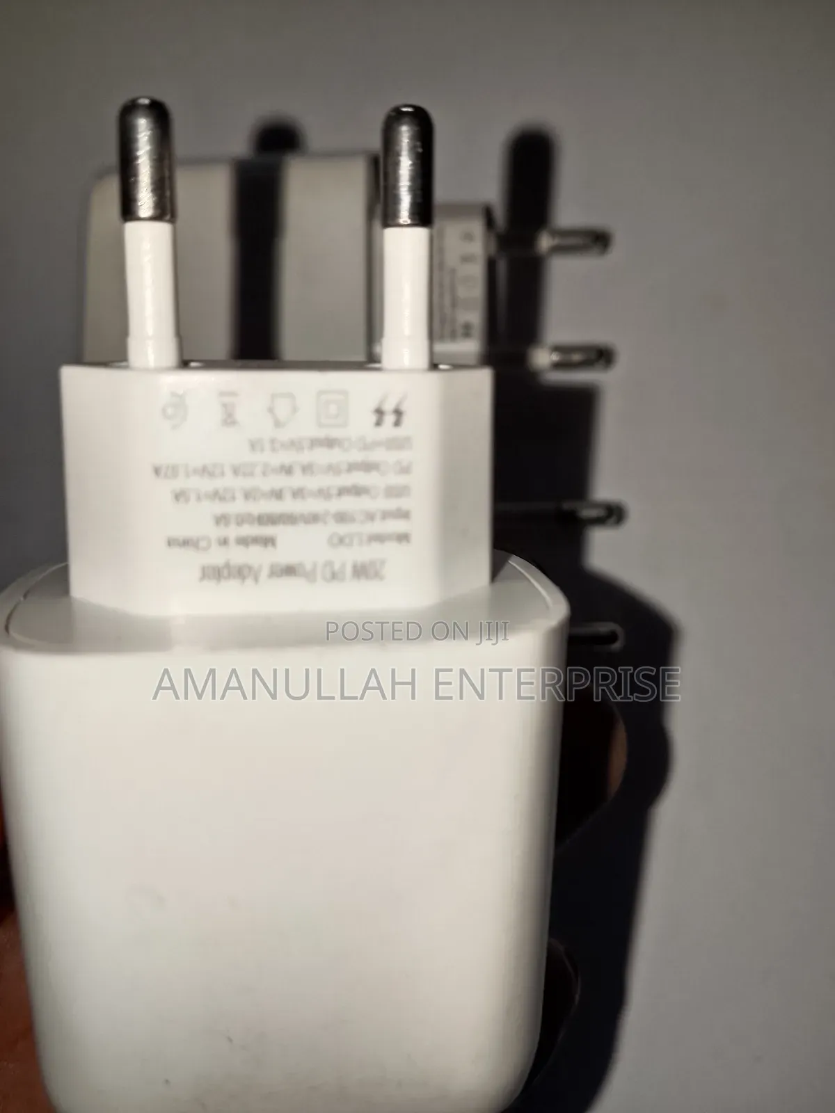 Usb Charger Holder Type C Pd Quick Portable Phone Charger.