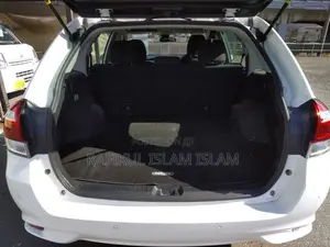 Toyota Corolla Fielder 1.5 Hybrid FWD 2020 White