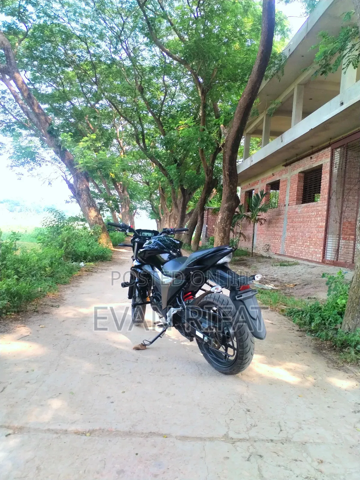 Suzuki Bike 2024 Black