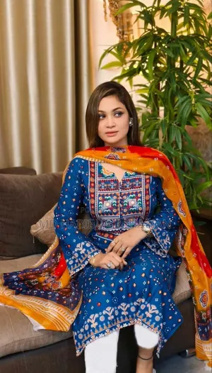 Skin Print Stone Work Three Piece
মেটারিয়ালস