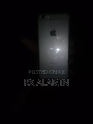 Photo - Apple iPhone 6 64 GB White