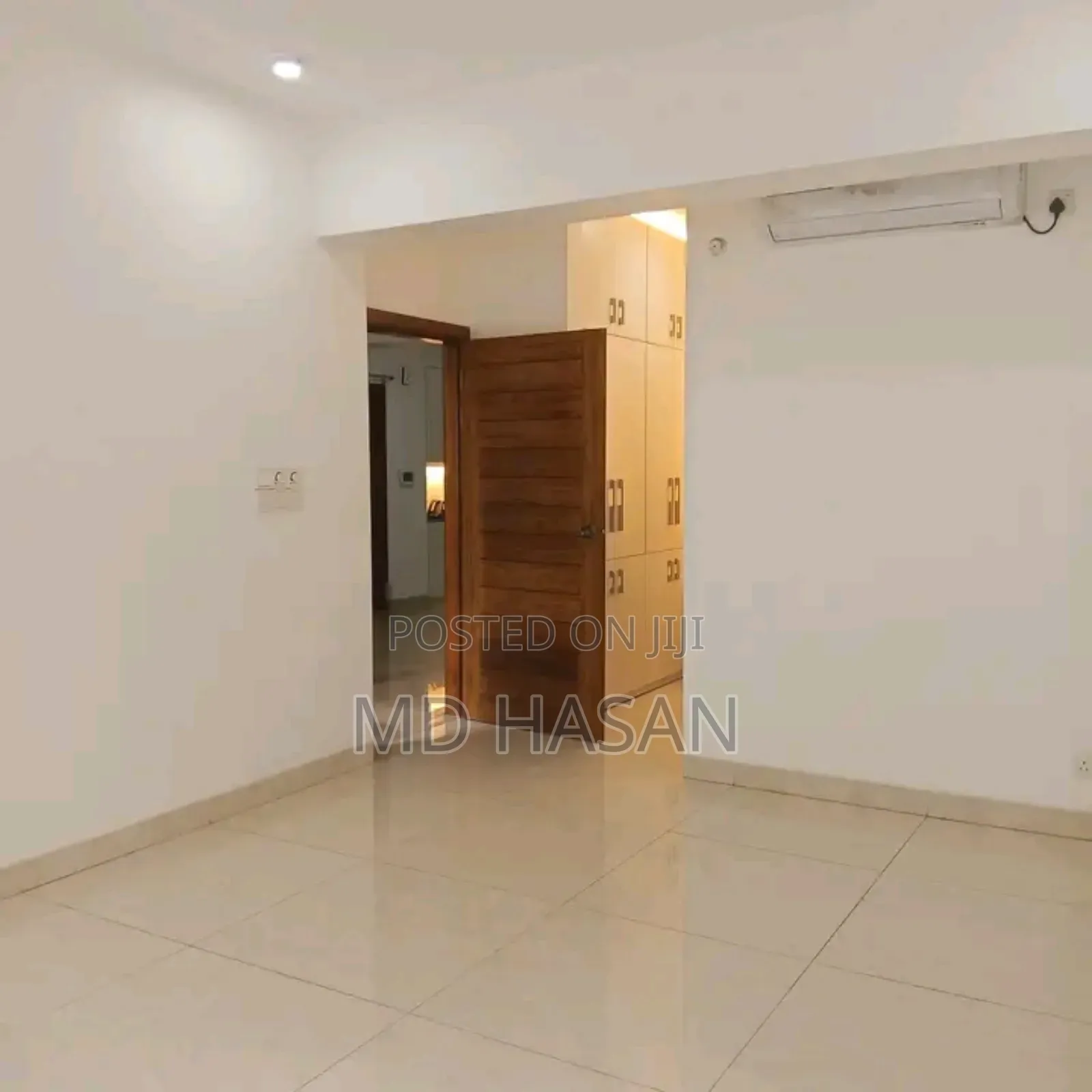 3bdrm Apartment in Semi Furnished for rent