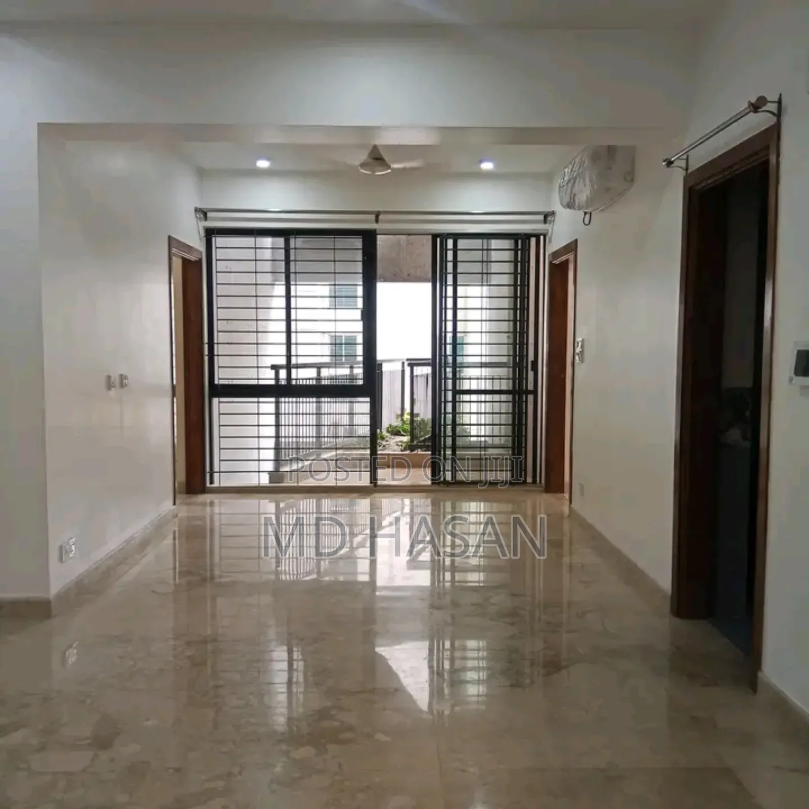 3bdrm Apartment in Semi Furnished for rent