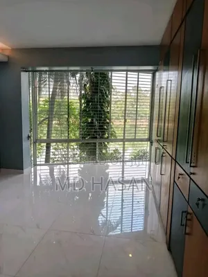 4bdrm Apartment in Semi Furnished Flat for rent