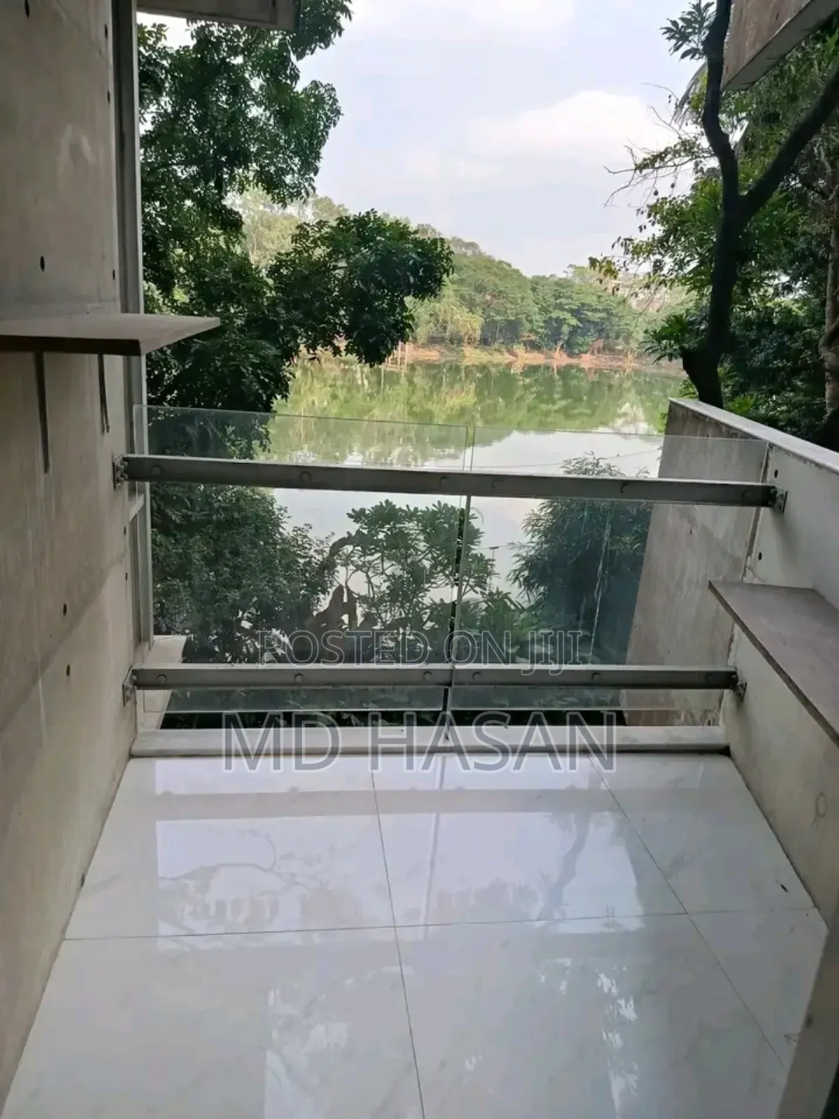 4bdrm Apartment in Semi Furnished Flat for rent