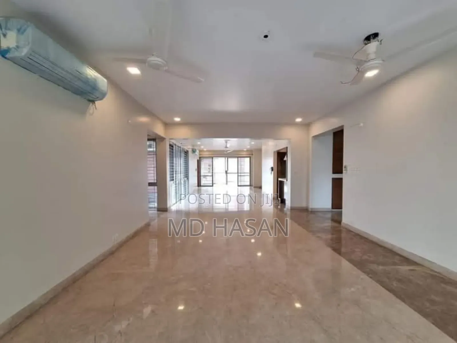 4bdrm Apartment in Semi Furnished for rent