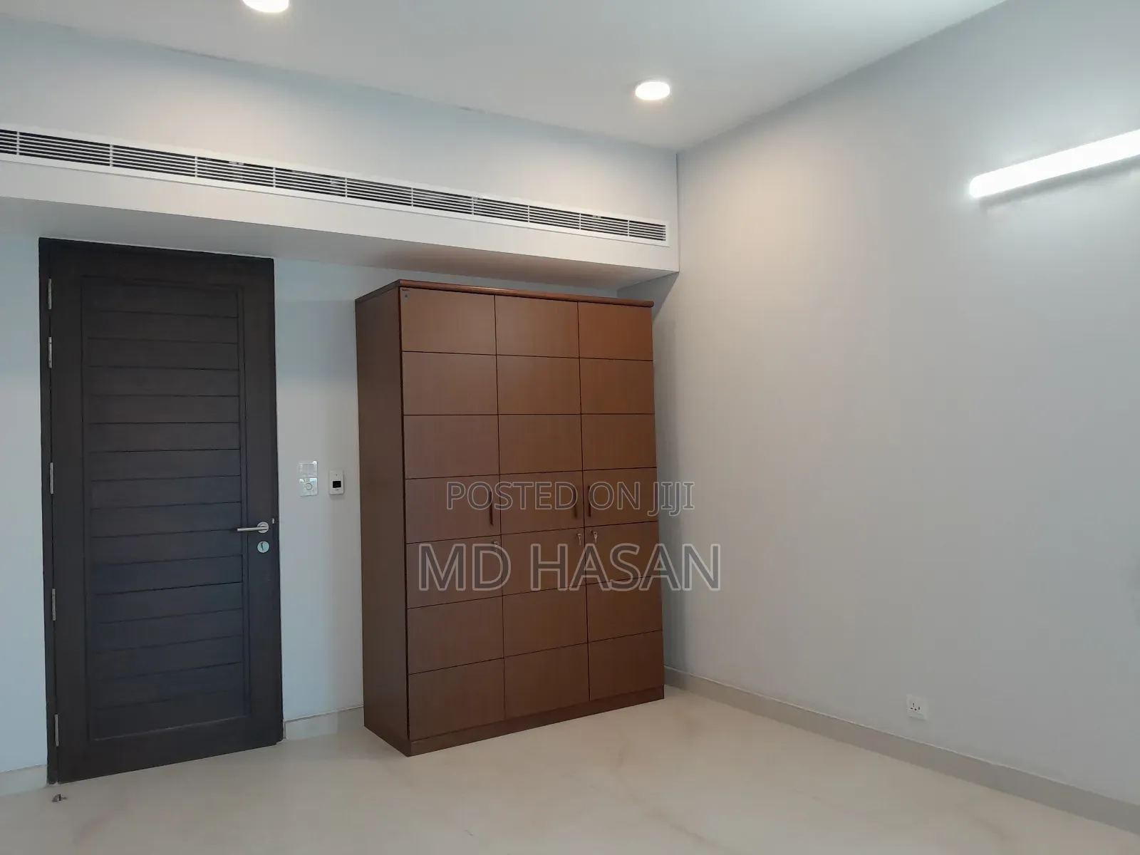 4bdrm Apartment in Semi Furnished for rent