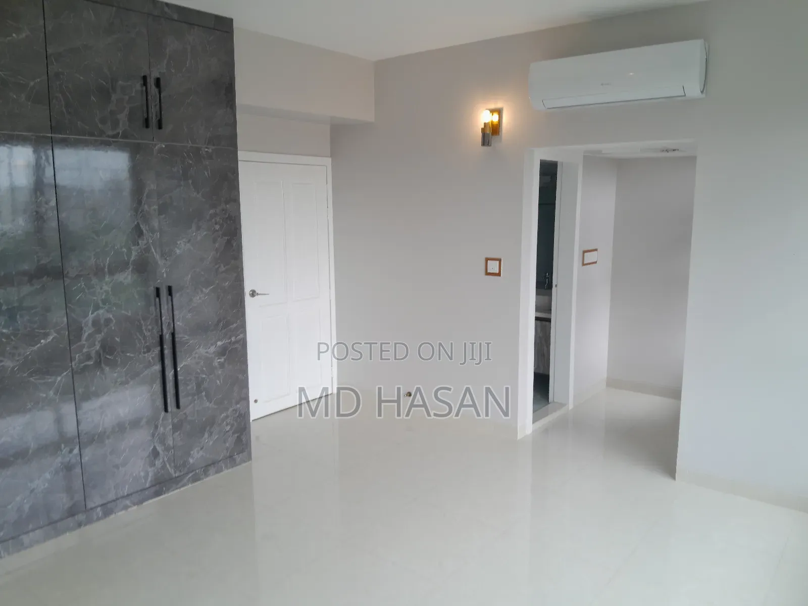 3bdrm Apartment in Semi Furnished Flat for rent