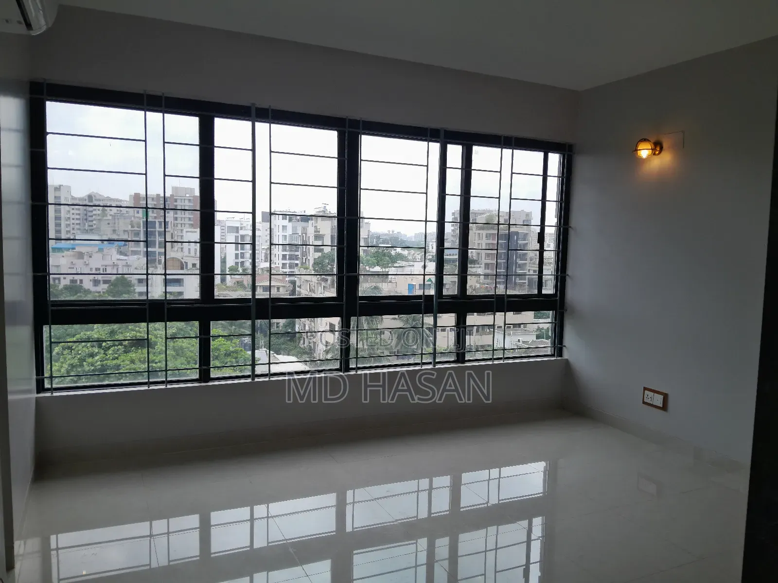 3bdrm Apartment in Semi Furnished Flat for rent
