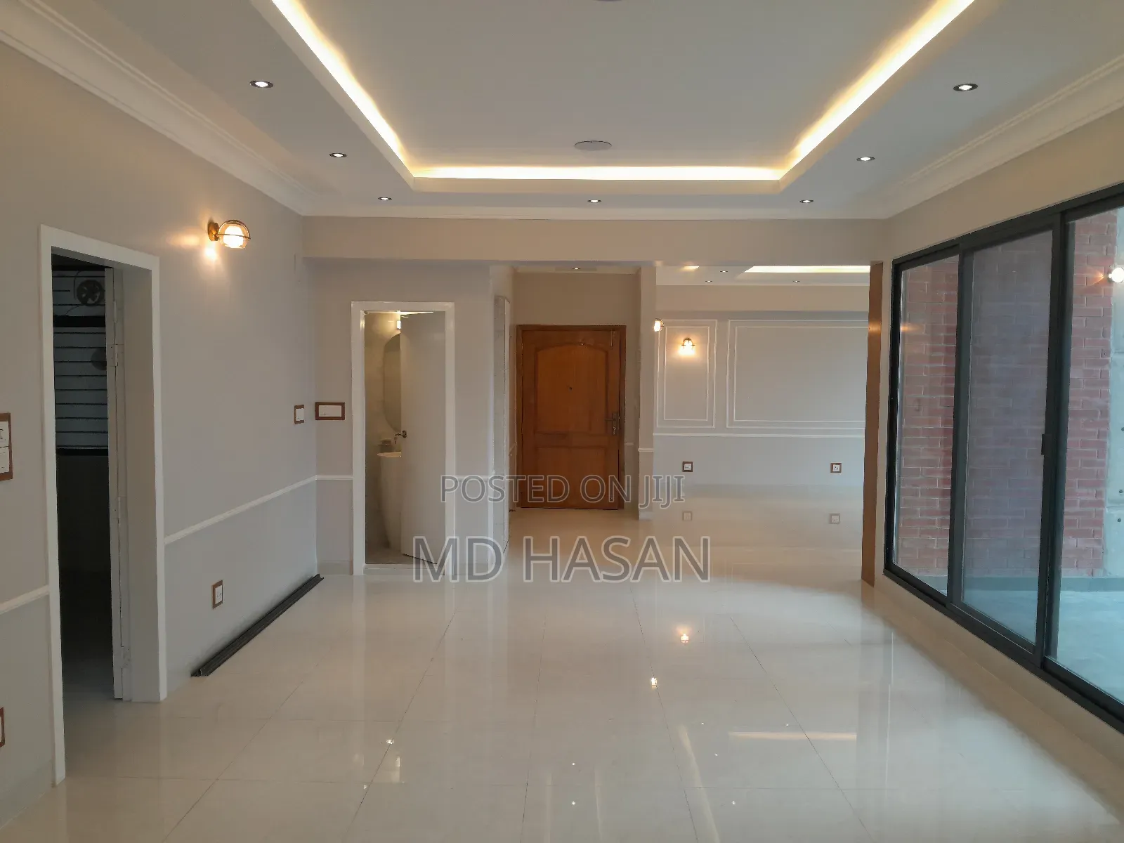 3bdrm Apartment in Semi Furnished Flat for rent