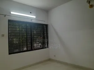 4bdrm Apartment in Un Furnished Flat for rent