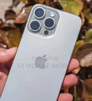 New Apple iPhone 16 Pro Max 256 GB Silver