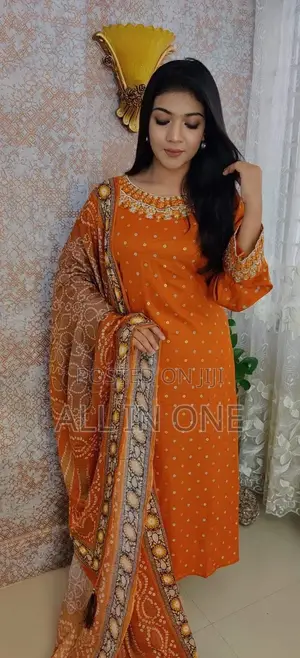 কামিজ লিনেন এমব্রয়ডারি কাজ + স্কিন প্রিন্ট