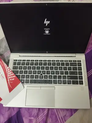 Photo - Laptop HP EliteBook 845 G8 16GB AMD Ryzen 7 SSD 512GB
