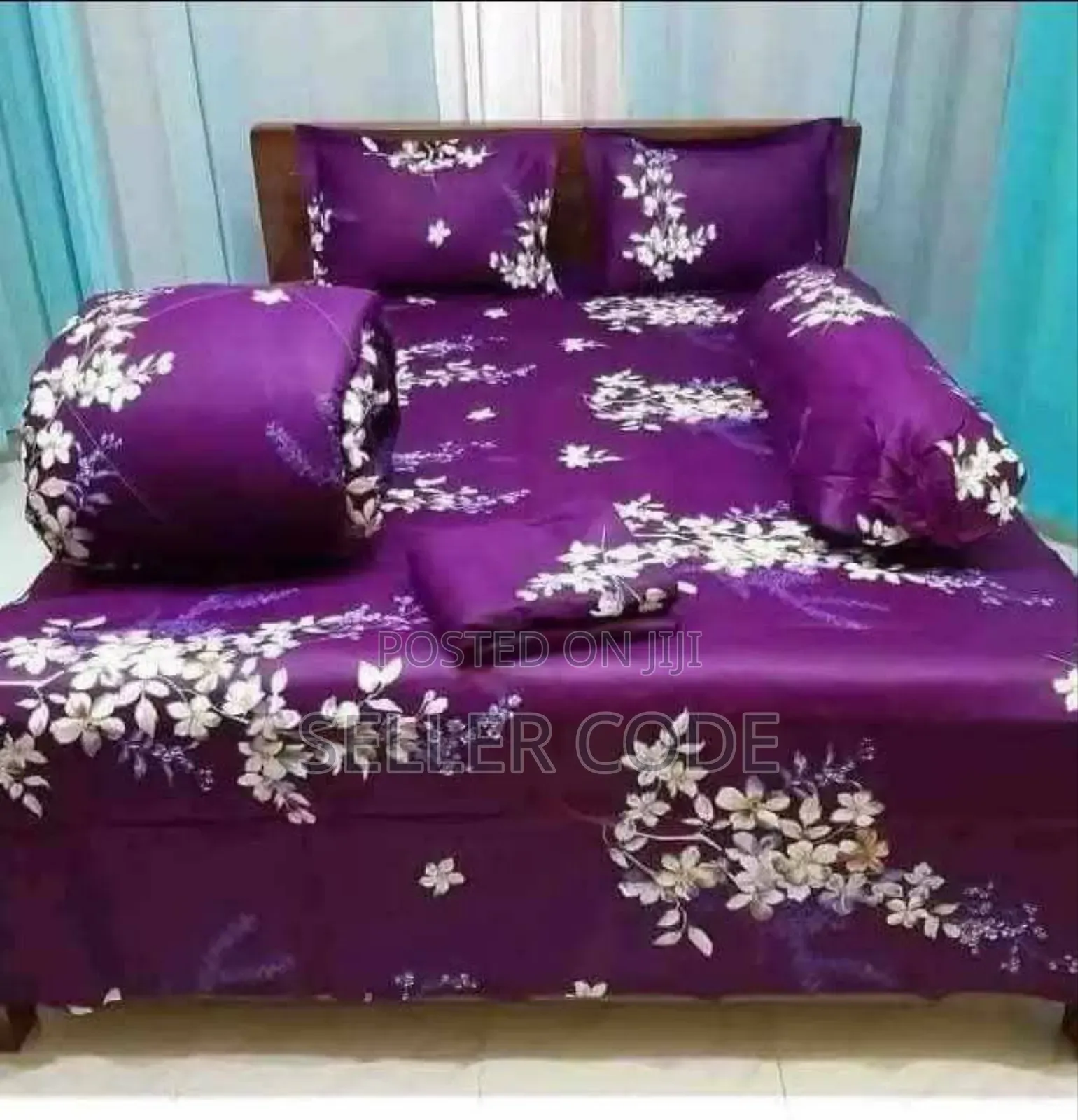 5 Pc Comforter Set.