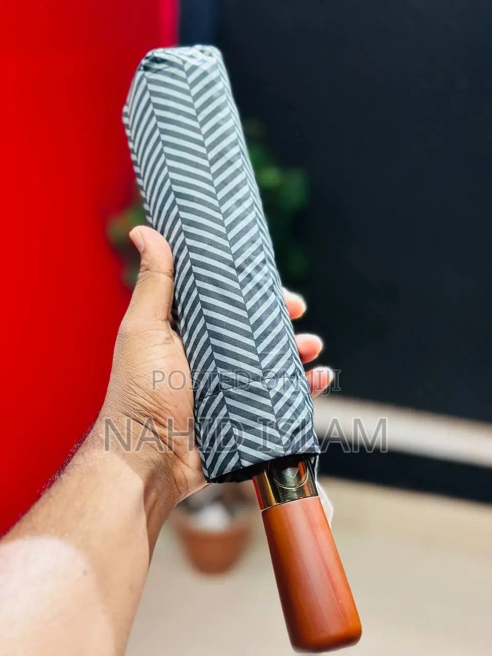 Premium 12-Ribs Automatic Open/Close Wood Handle Umbrella