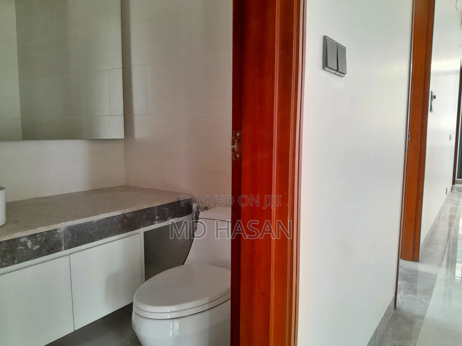 4bdrm Apartment in Semi Furnished for rent