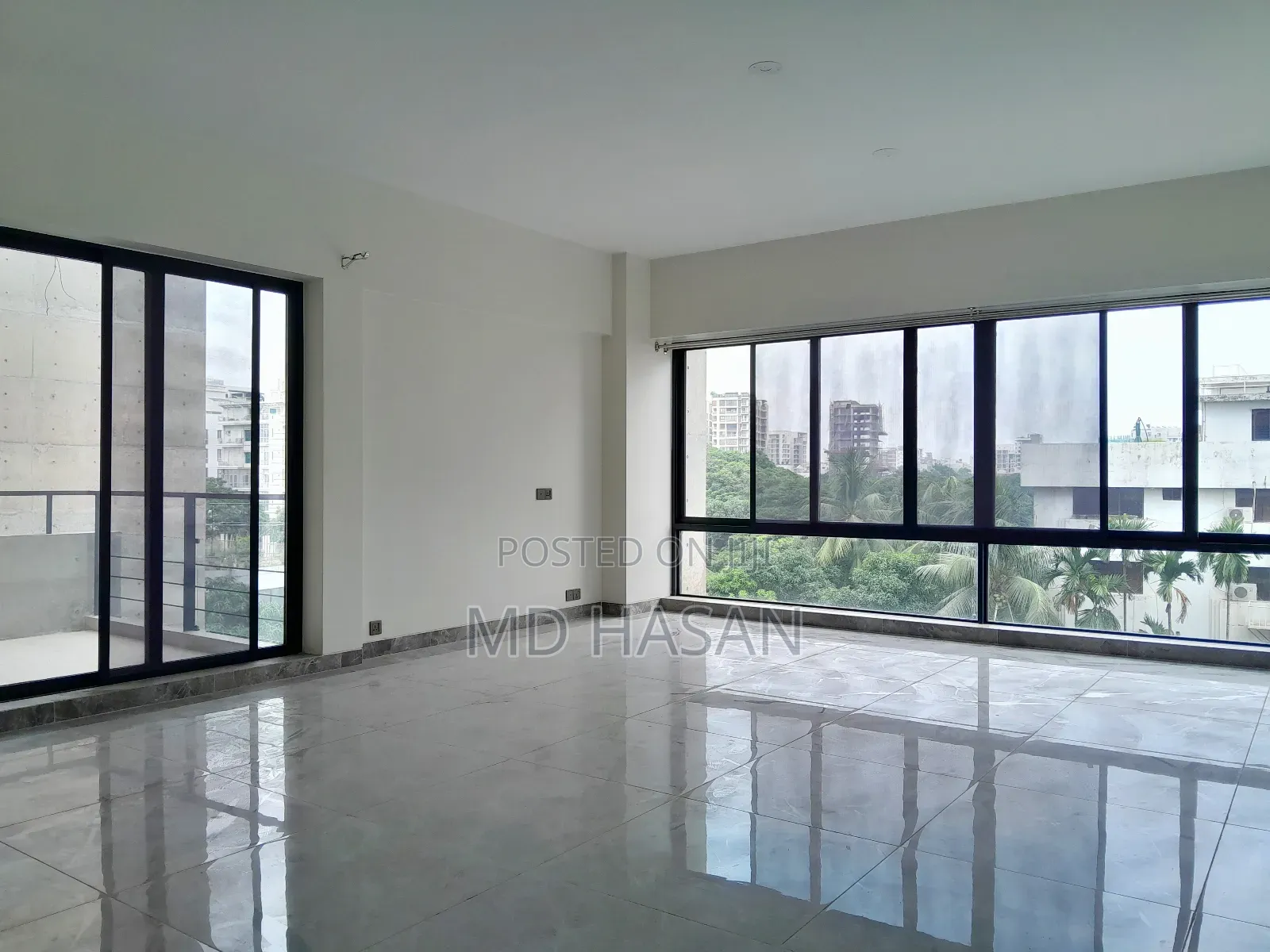 4bdrm Apartment in Semi Furnished for rent