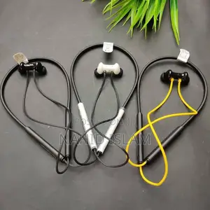 Photo - Realme Buds Wireless 3 – Bass Yellow