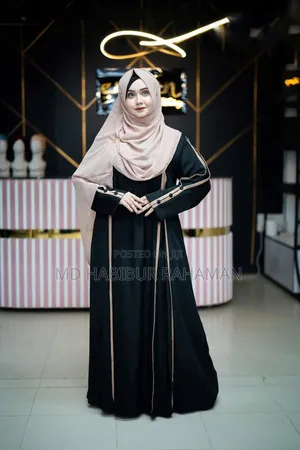 Photo - Tunisian Khimar + Borkha প্রিমিয়াম