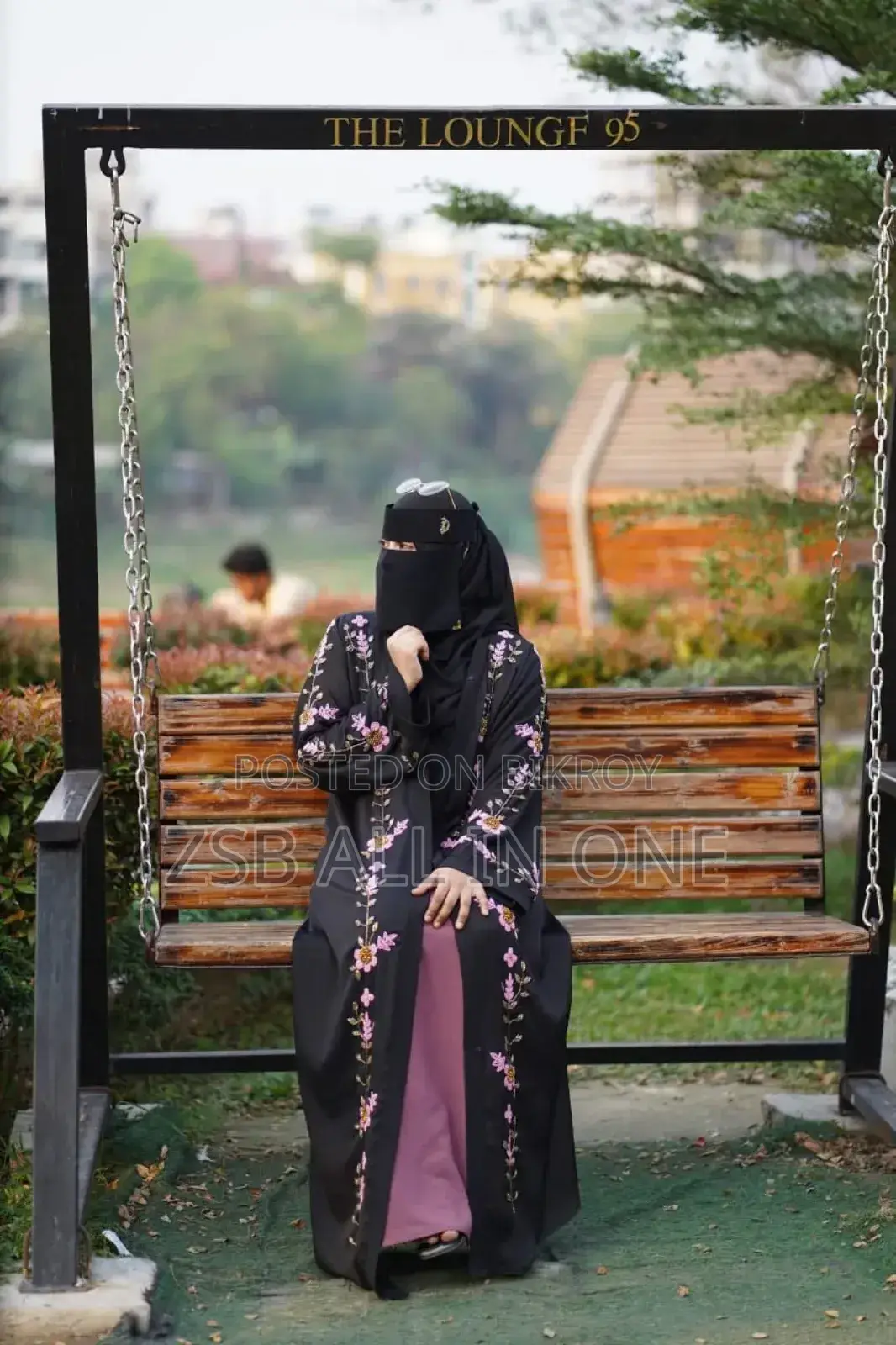 Muslima Dubai Embroidered Burqa Set – Full 5-Piece Premium