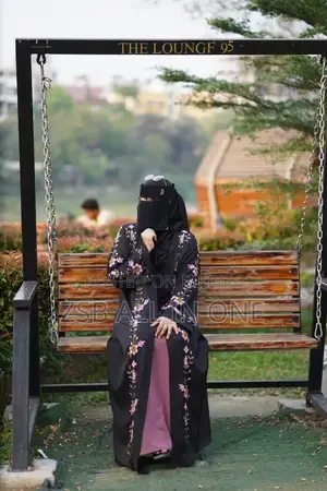 Muslima Dubai Embroidered Burqa Set – Full 5-Piece Premium