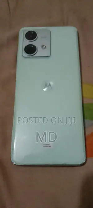 Photo - Motorola Edge 40 Neo 128 GB Purple