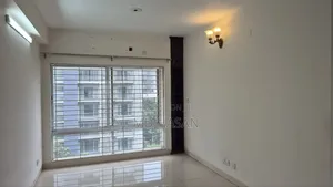 4bdrm Apartment in Not Furnished for rent