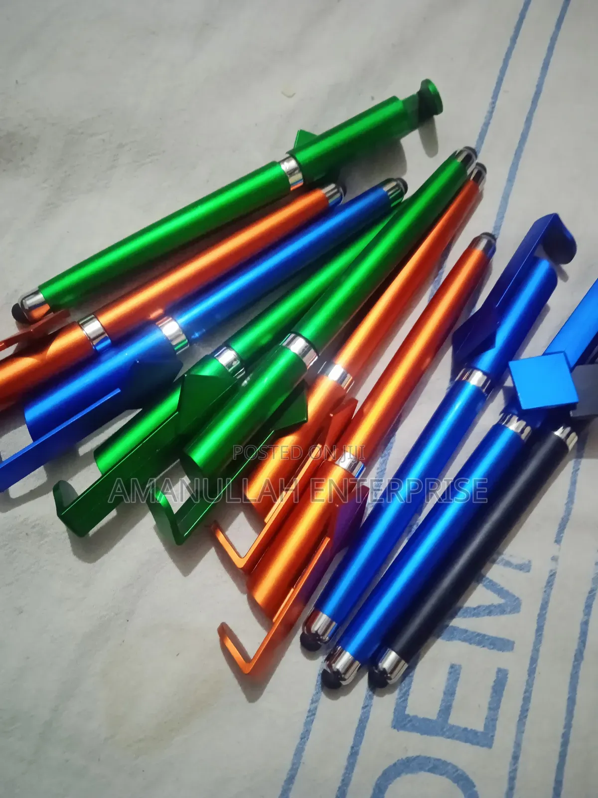 3 in 1 Touch Screen Stylus Pen With Mobile Stand/