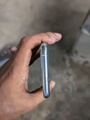 Photo - Apple iPhone 11 Pro 64 GB Silver