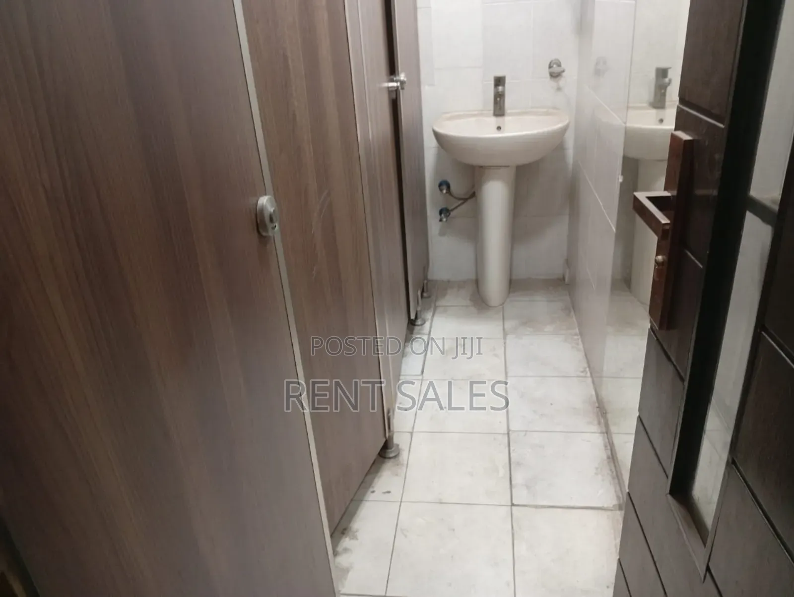 6000 Sq Ft Office Space Available for Rent in Gulshan-1