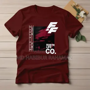 Stylish T-Shirt
- Soft Kniting Dewing