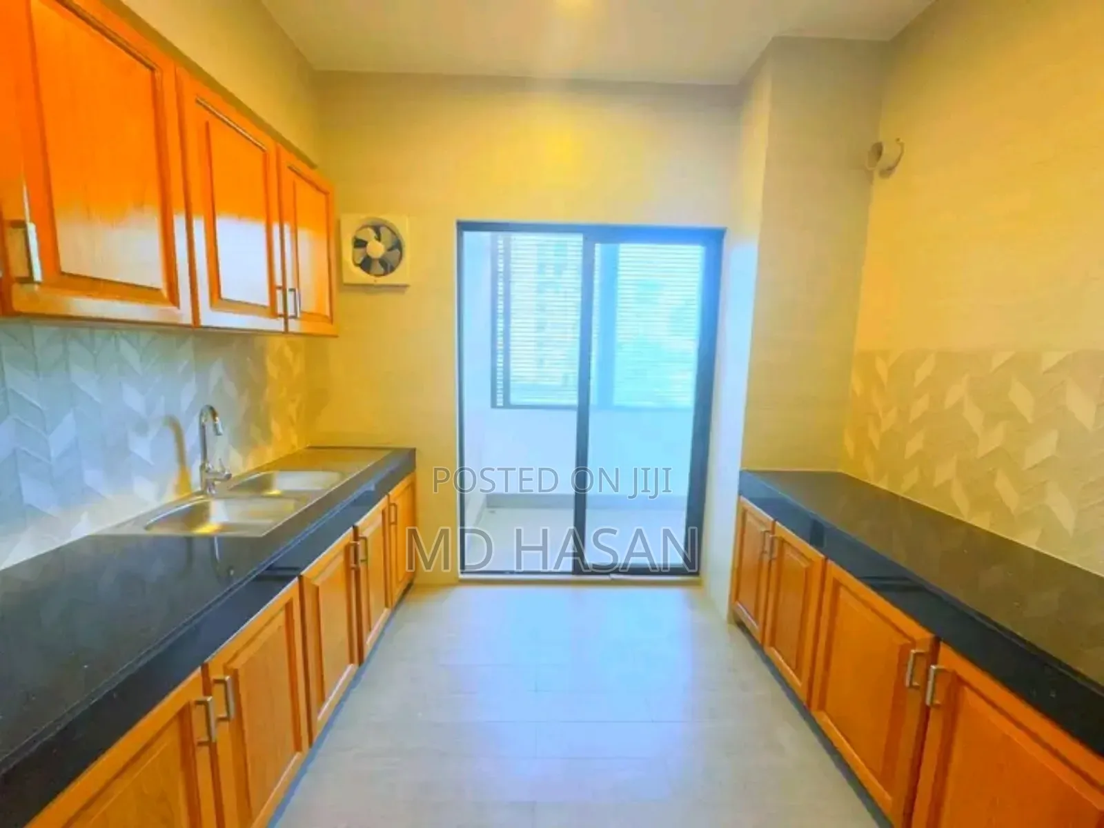 4bdrm Apartment in Semi Furnished for rent