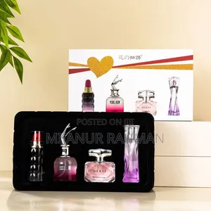 Photo - Mini Perfume Box