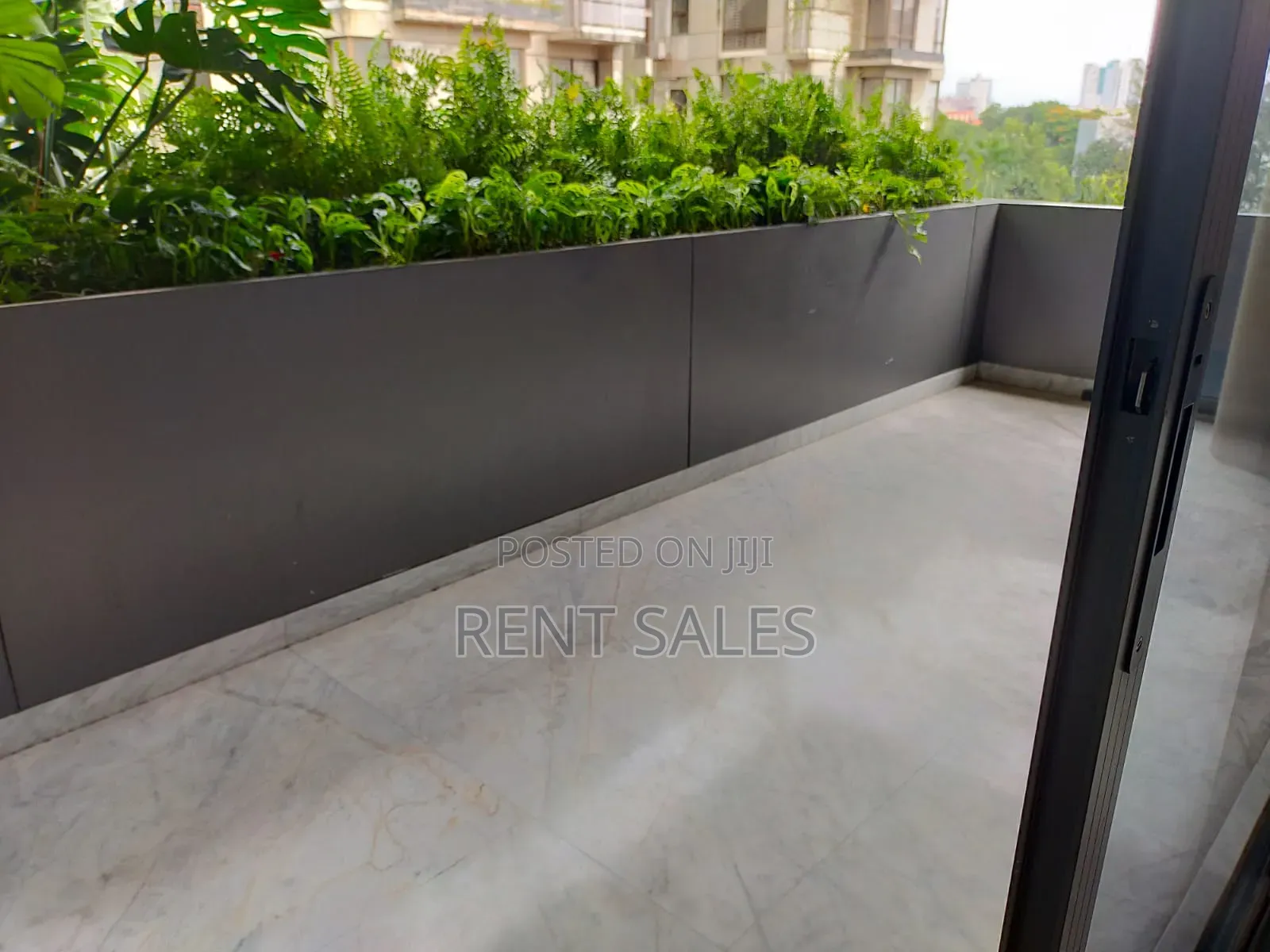 4bdrm Apartment in Baridhara for rent