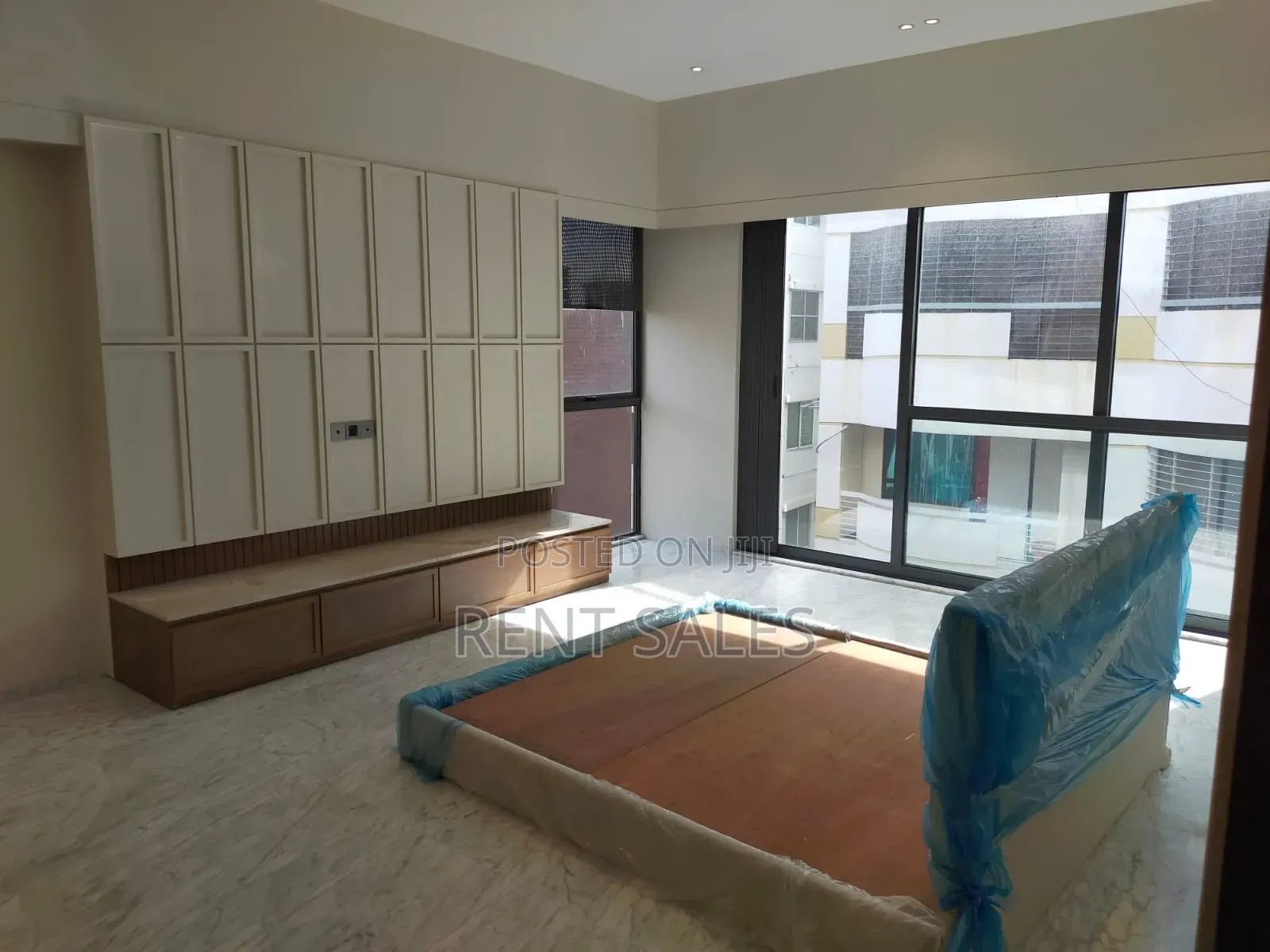 4bdrm Apartment in Baridhara for rent