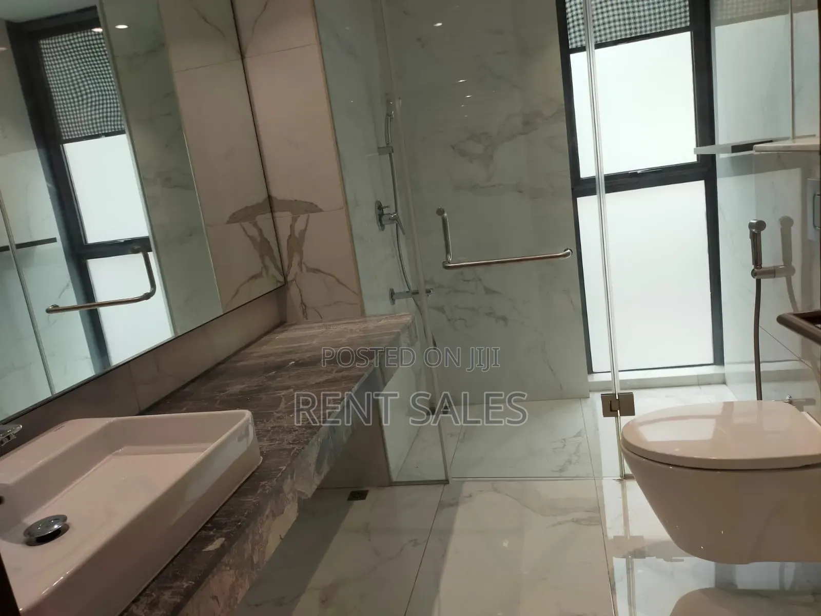 4bdrm Apartment in Baridhara for rent