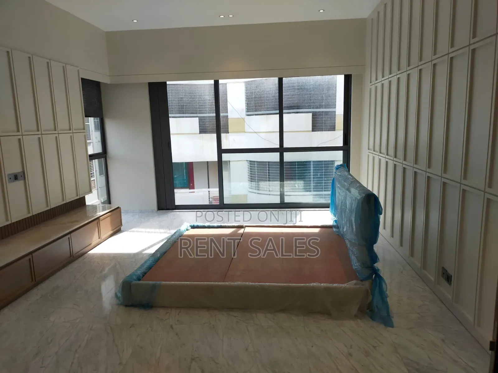 4bdrm Apartment in Baridhara for rent