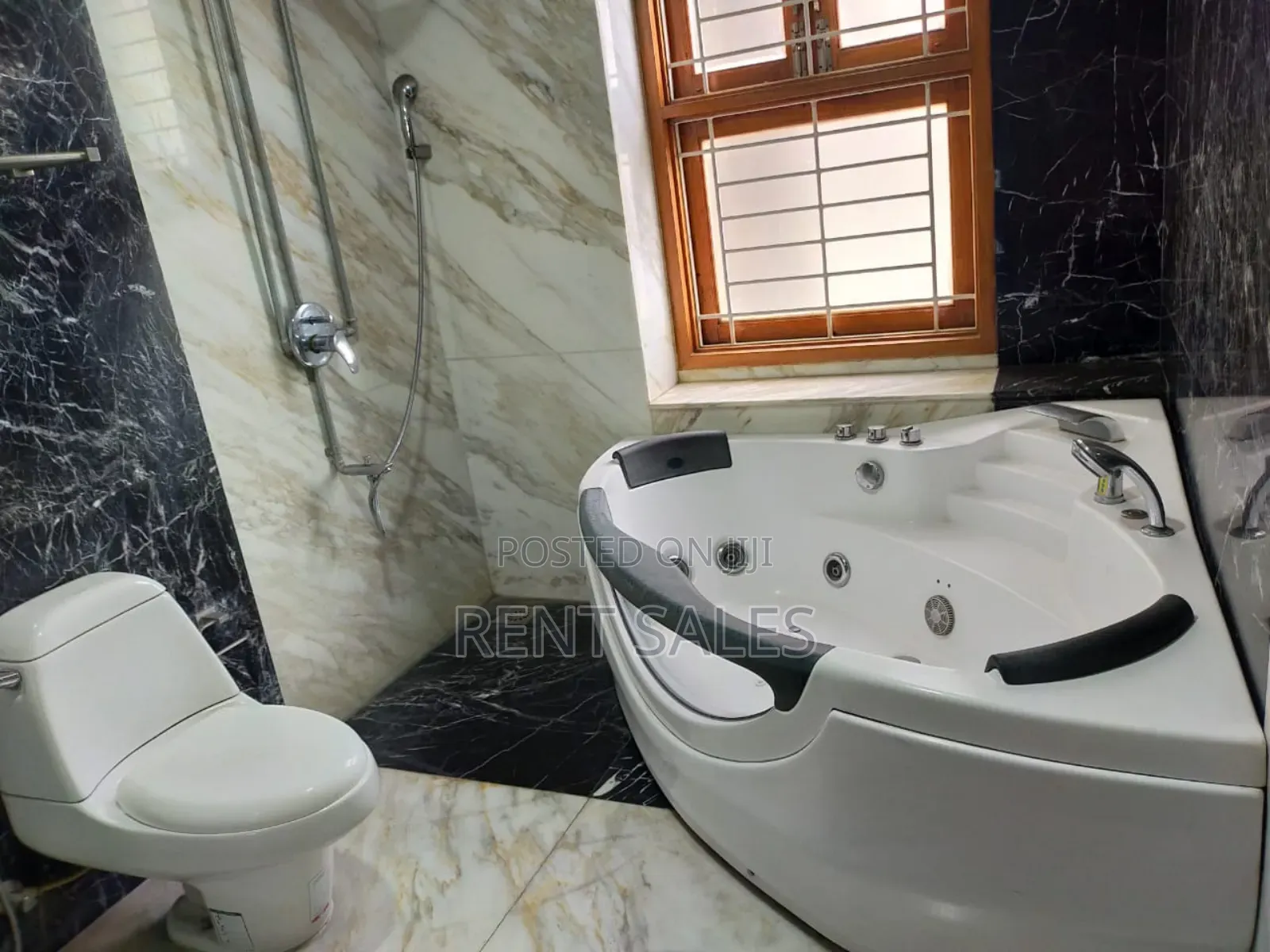 4bdrm Duplex in Baridhara for rent