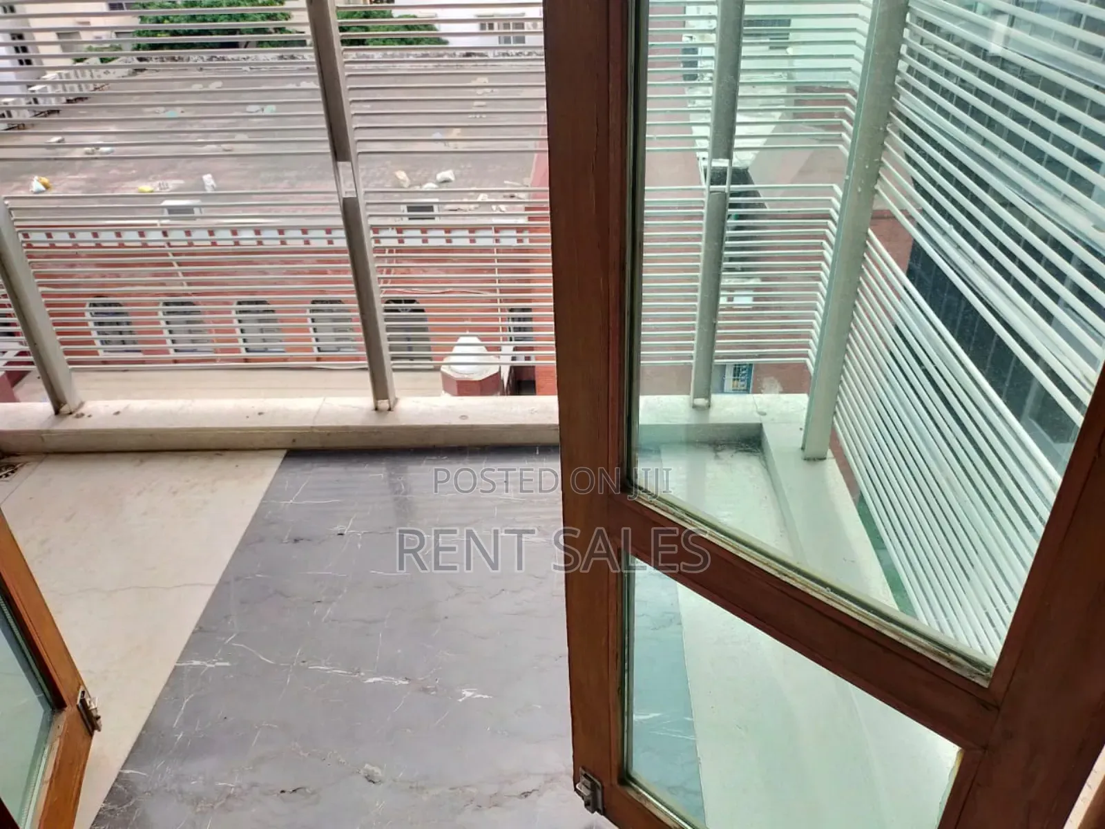 4bdrm Duplex in Baridhara for rent