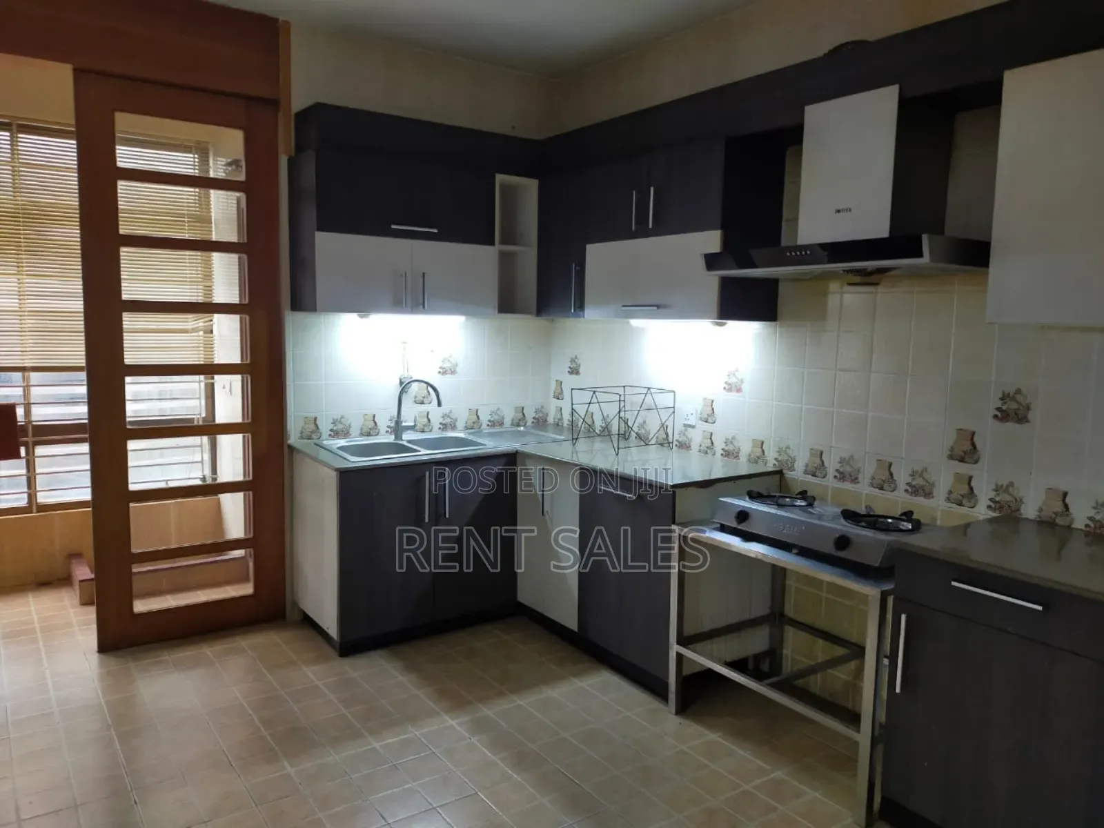 4bdrm Duplex in Baridhara for rent