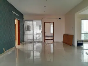 3bdrm Apartment in Un Furnished Flat for rent