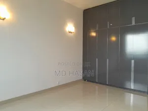 4bdrm Apartment in Semi Furnished for rent