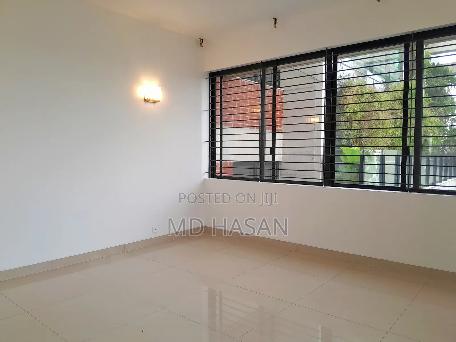 4bdrm Apartment in Semi Furnished for rent