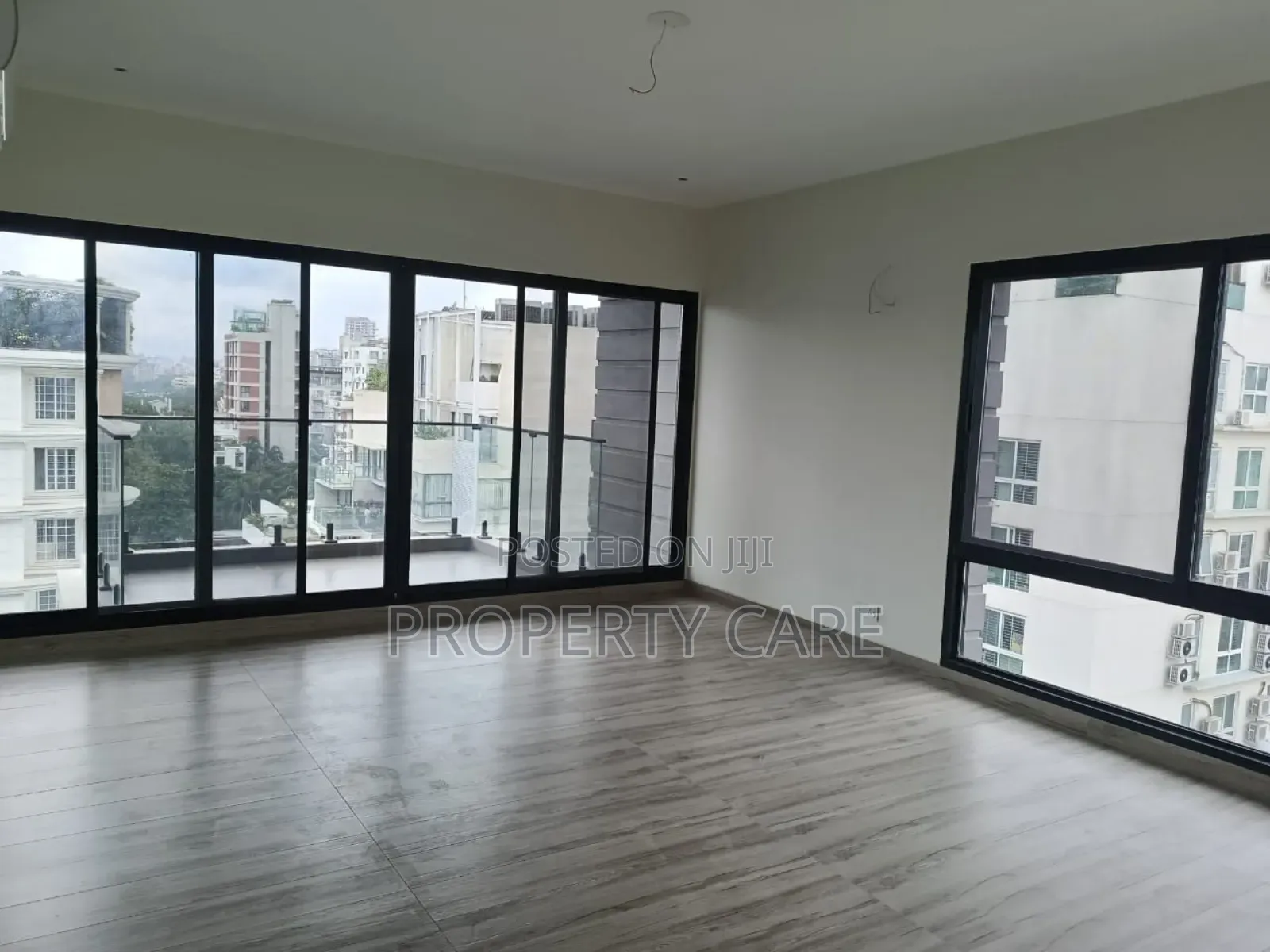 5bdrm Duplex in Gulshan for rent