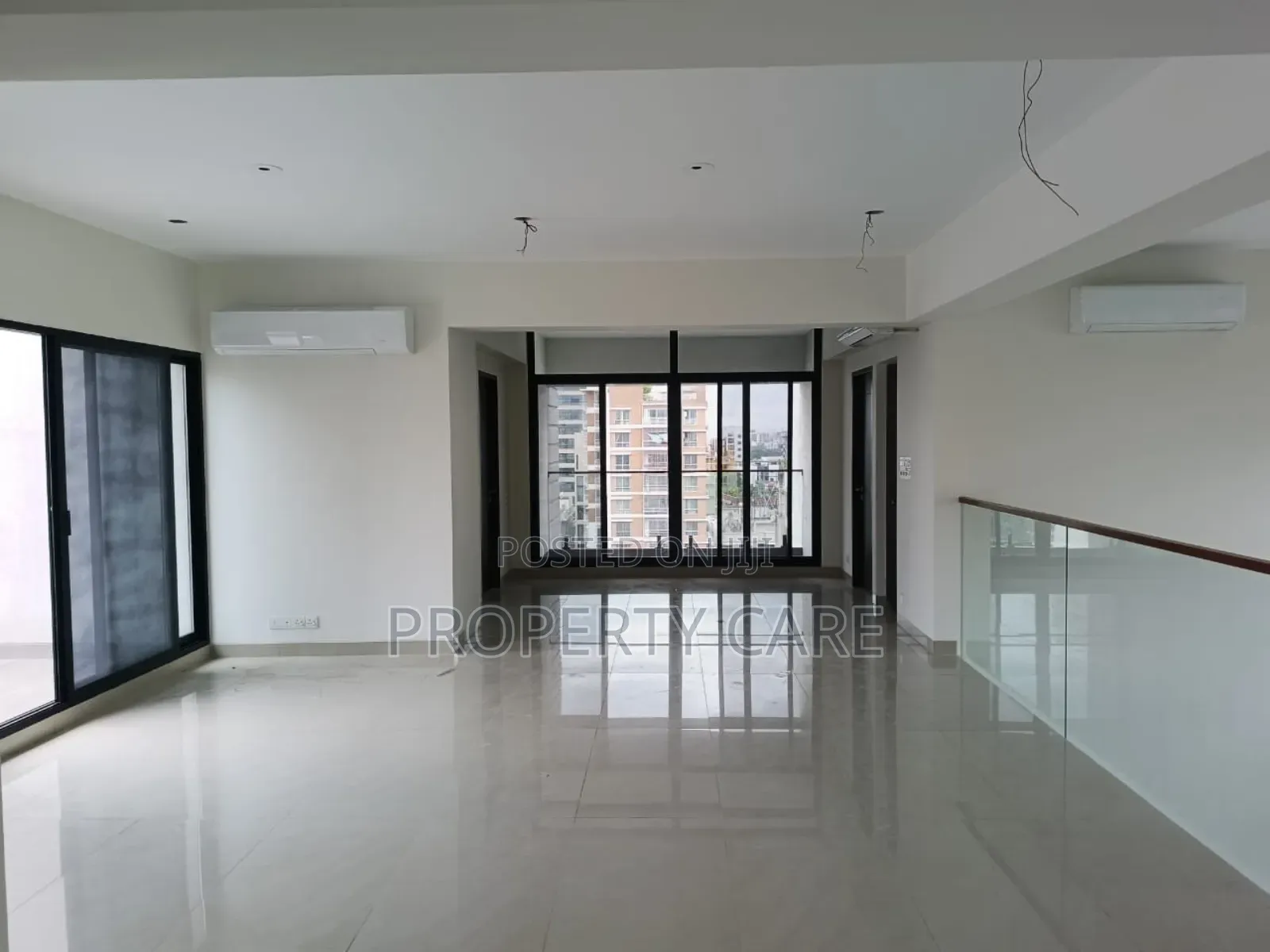 5bdrm Duplex in Gulshan for rent