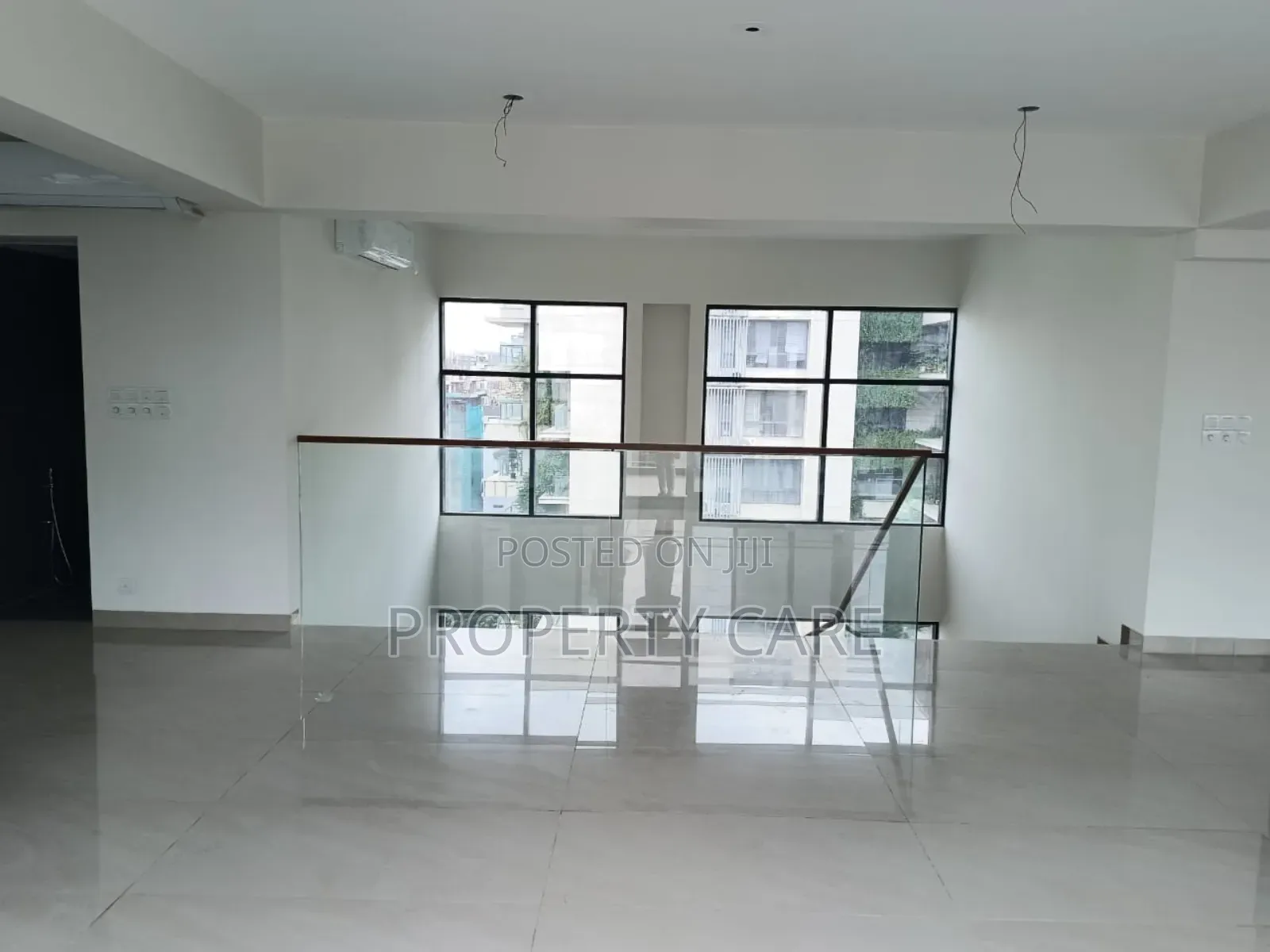 5bdrm Duplex in Gulshan for rent