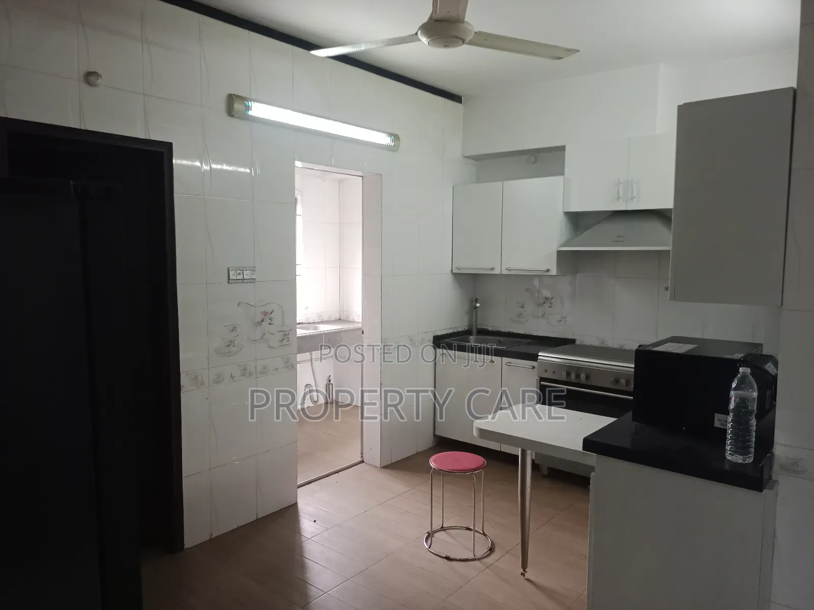 Furnished 4bdrm Apartment in Gulshan for rent